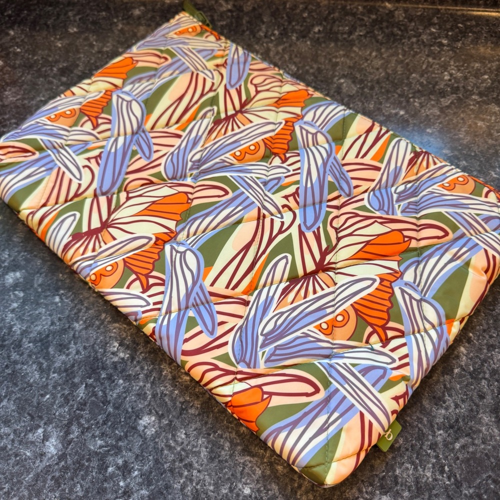 Vera Bradley Dragonfly By Essential Laptop Pouch Ultralight Quilted Sleeve NWT